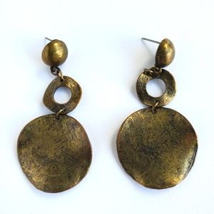 Earrings brassy / bronze tone